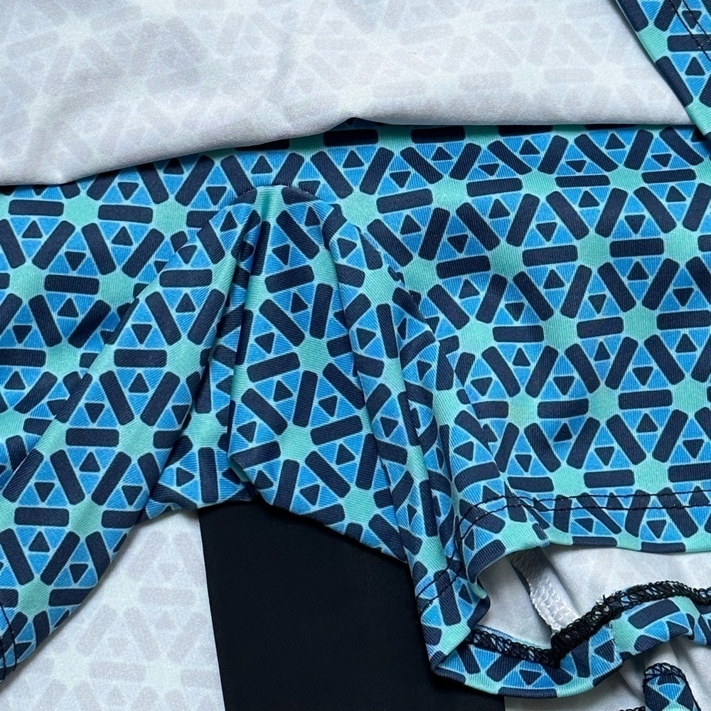 AB Allie Burke Sport Back Pleat Golf/Tennis/Pickle Ball Skort Geometric Print - Picture 7 of 10